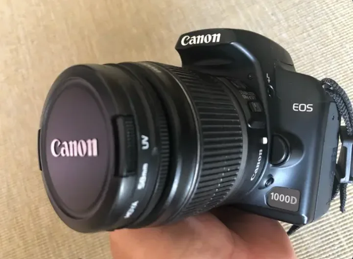 Cámara réflex Canon Eos 1000D