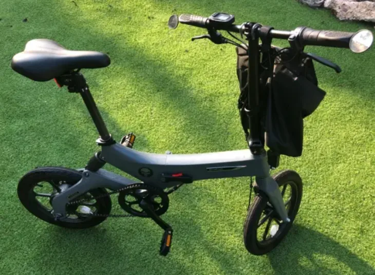 Bicicleta eléctrica 250W con 2 años