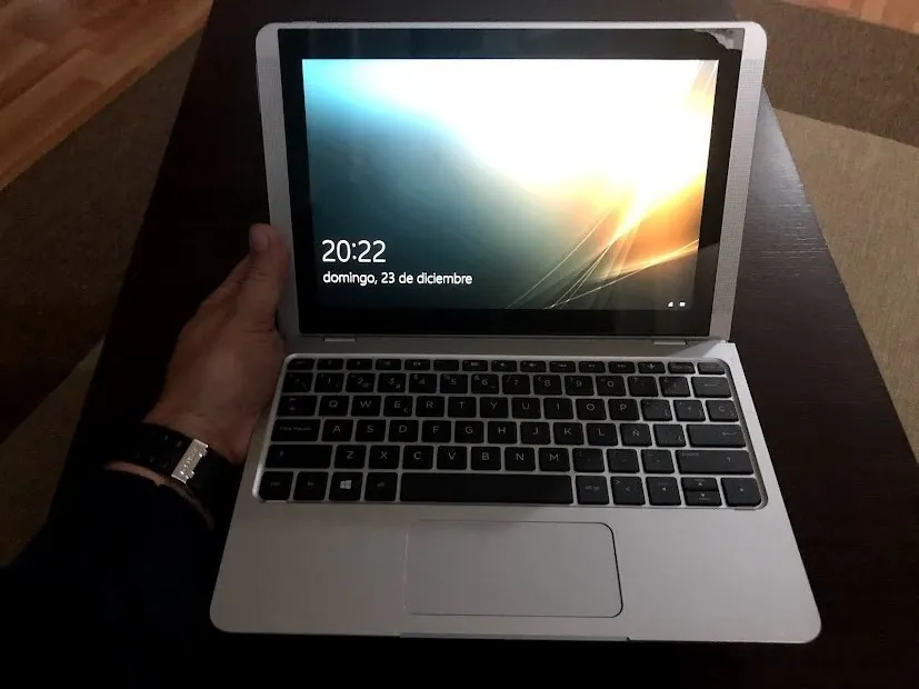 Portátil HP 4Gb de ram y SSD  120 Gb